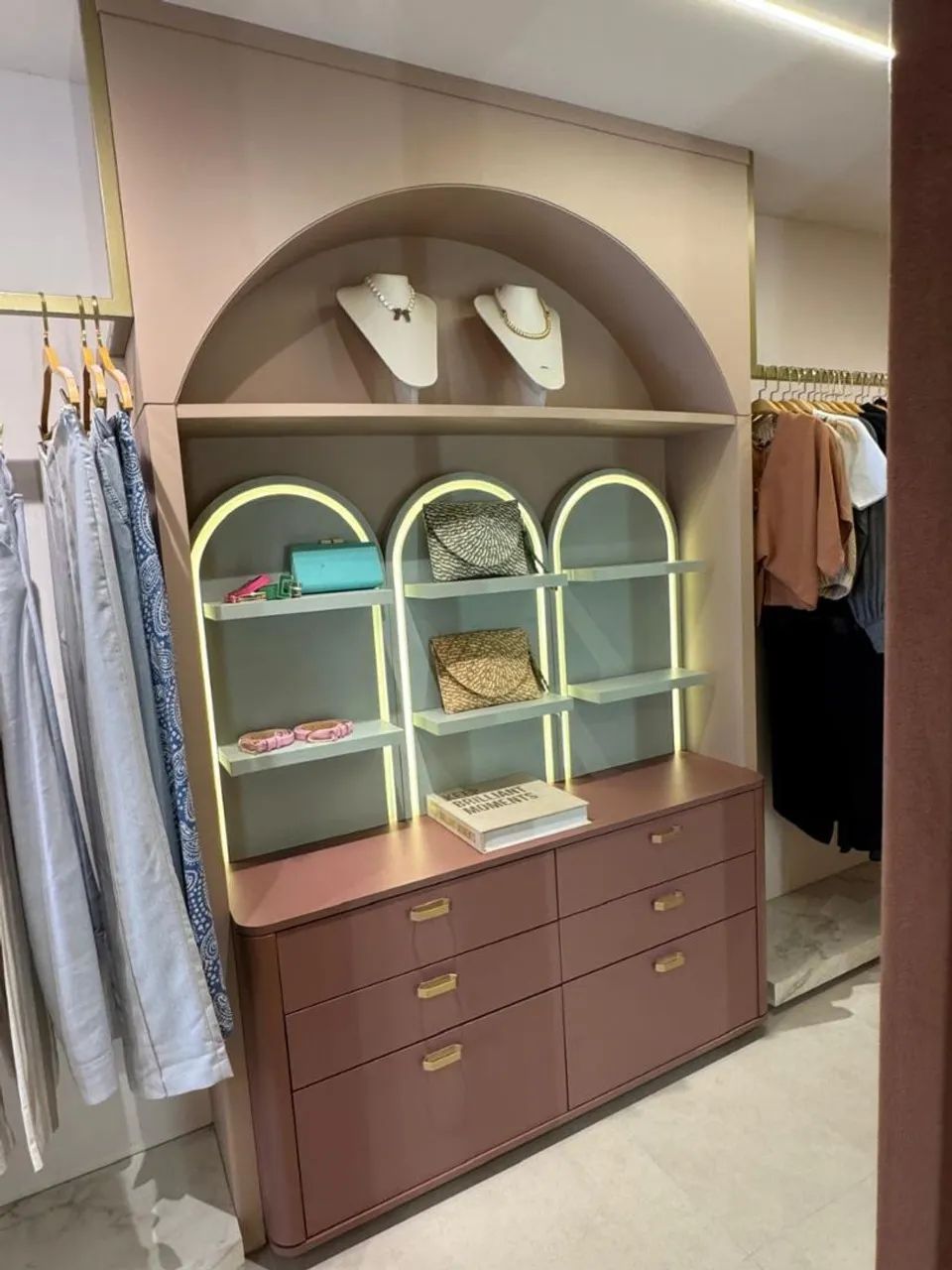 Vendo Loja (móveis e ponto comercial) - Foto 2