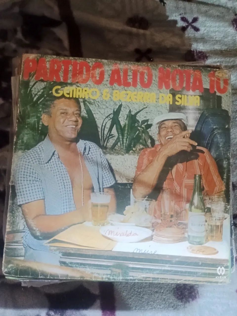 Disco de vinil  cada um é  3 reais  - Foto 2