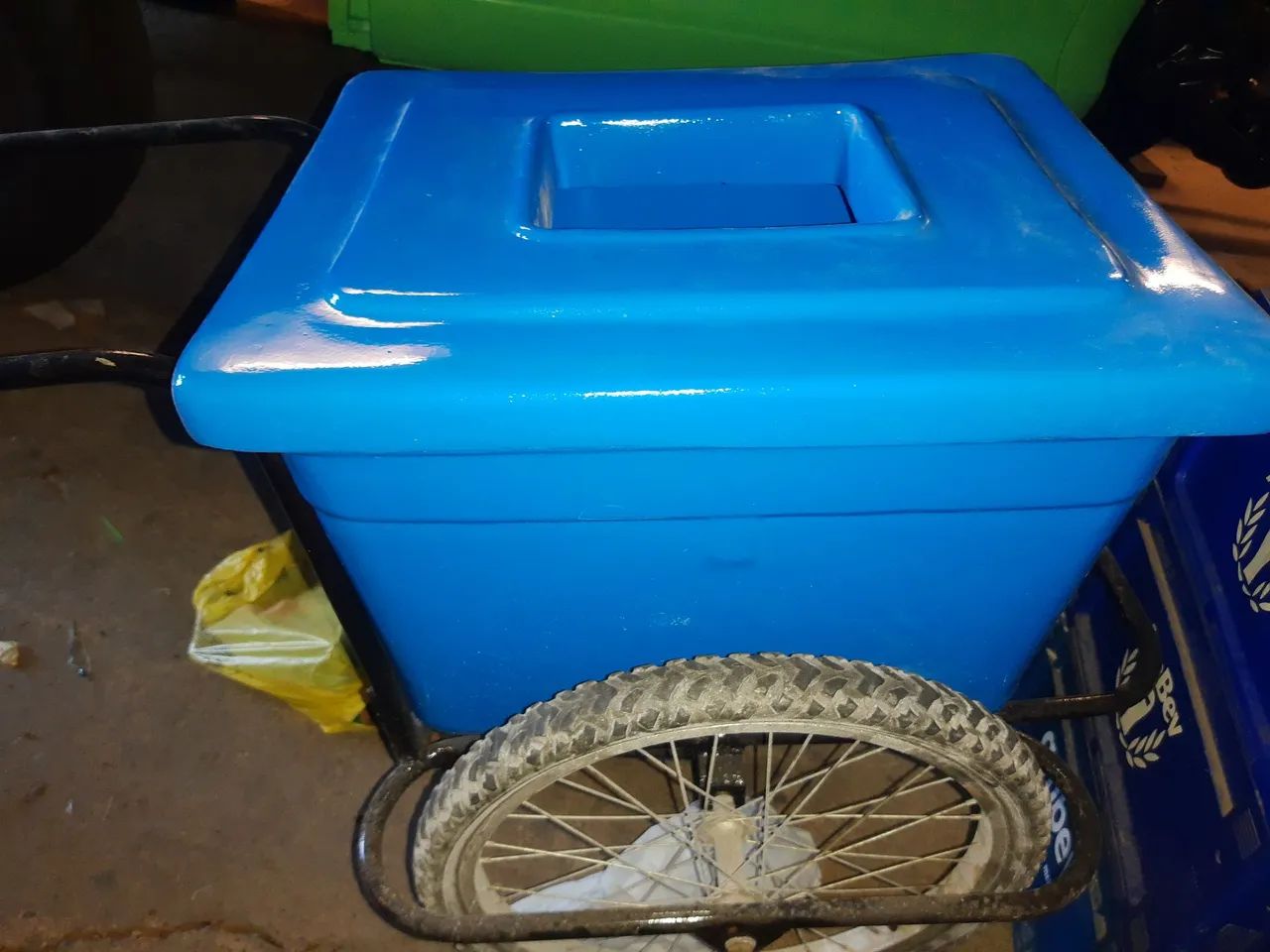 Carrinho de sorvete usado troco