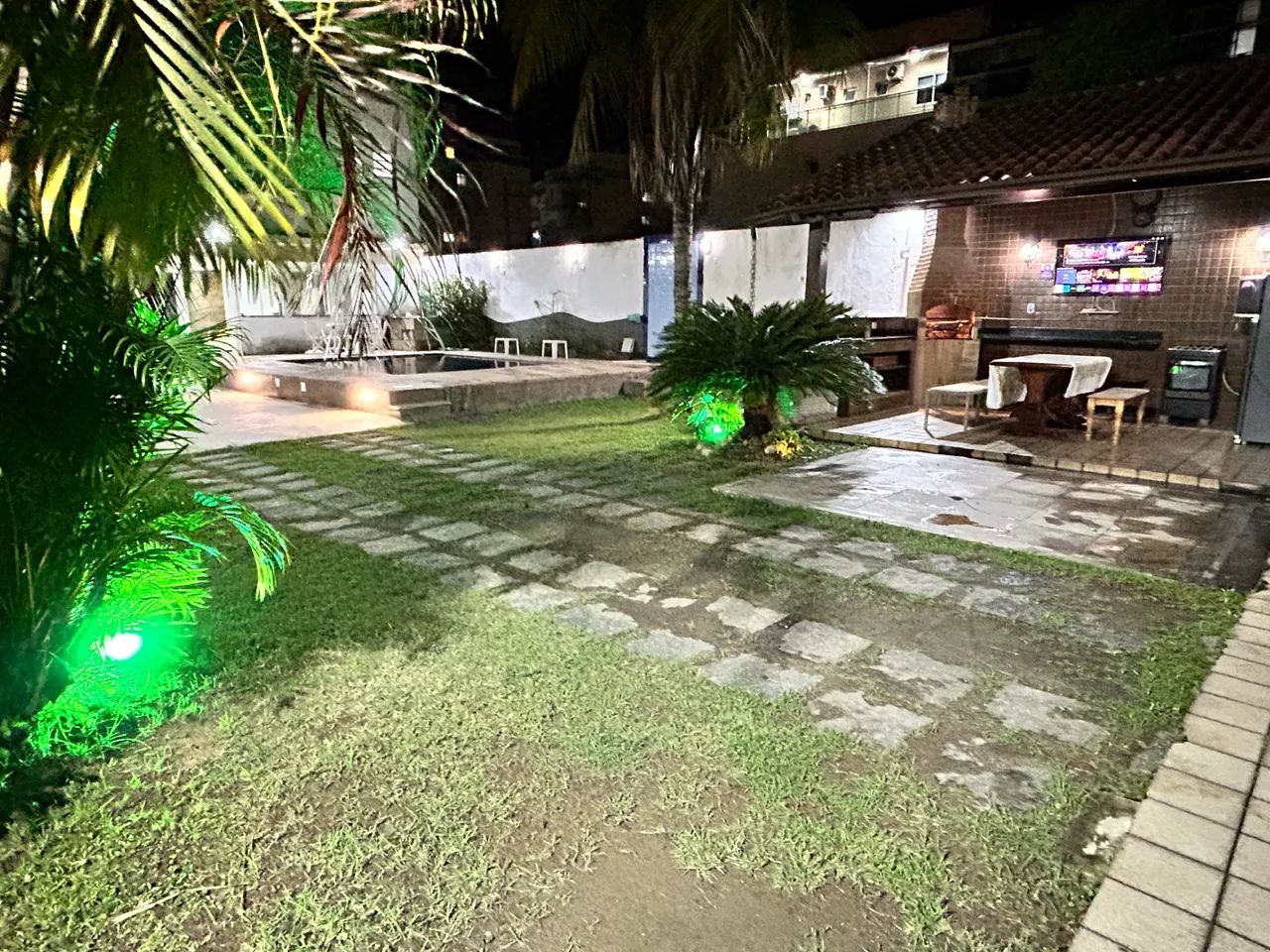Temporada em Camboinhas: 4Qtos, 4 Banheiros, Piscina e Churrasqueira - Foto 2