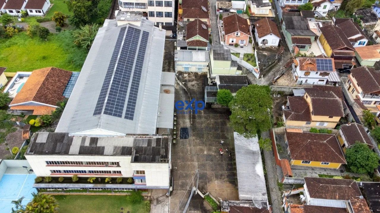 Prédio Galpão Top no Bairro Mosela em Petrópolis/RJ - Foto 3