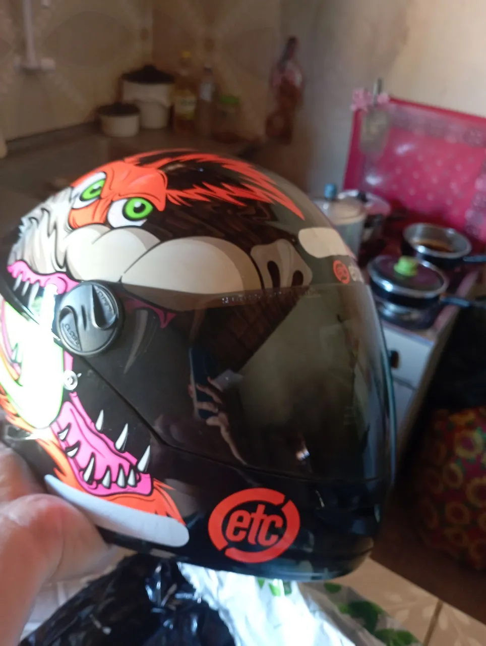 Capacete novo