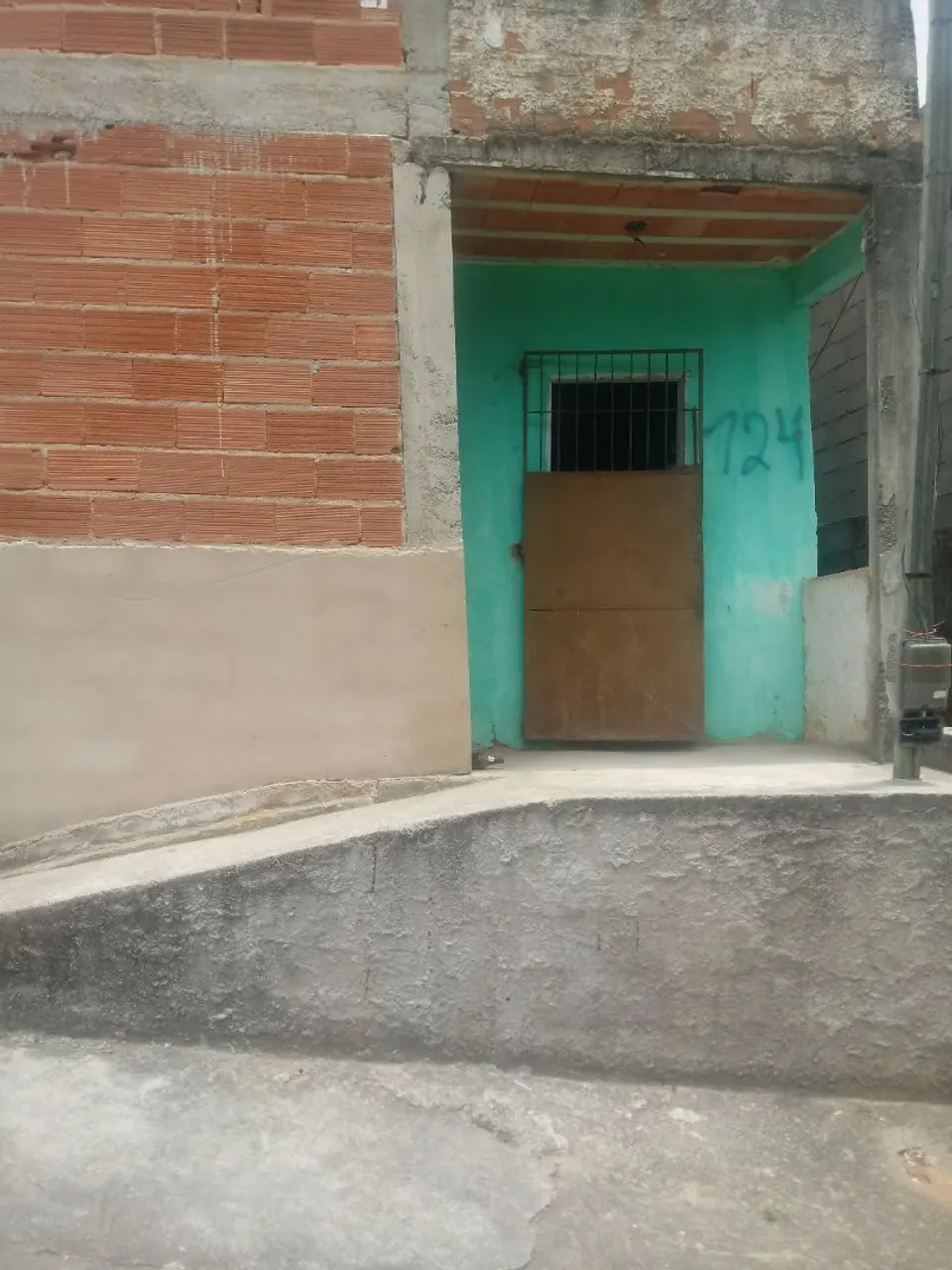 Troco essa casa por outra casa