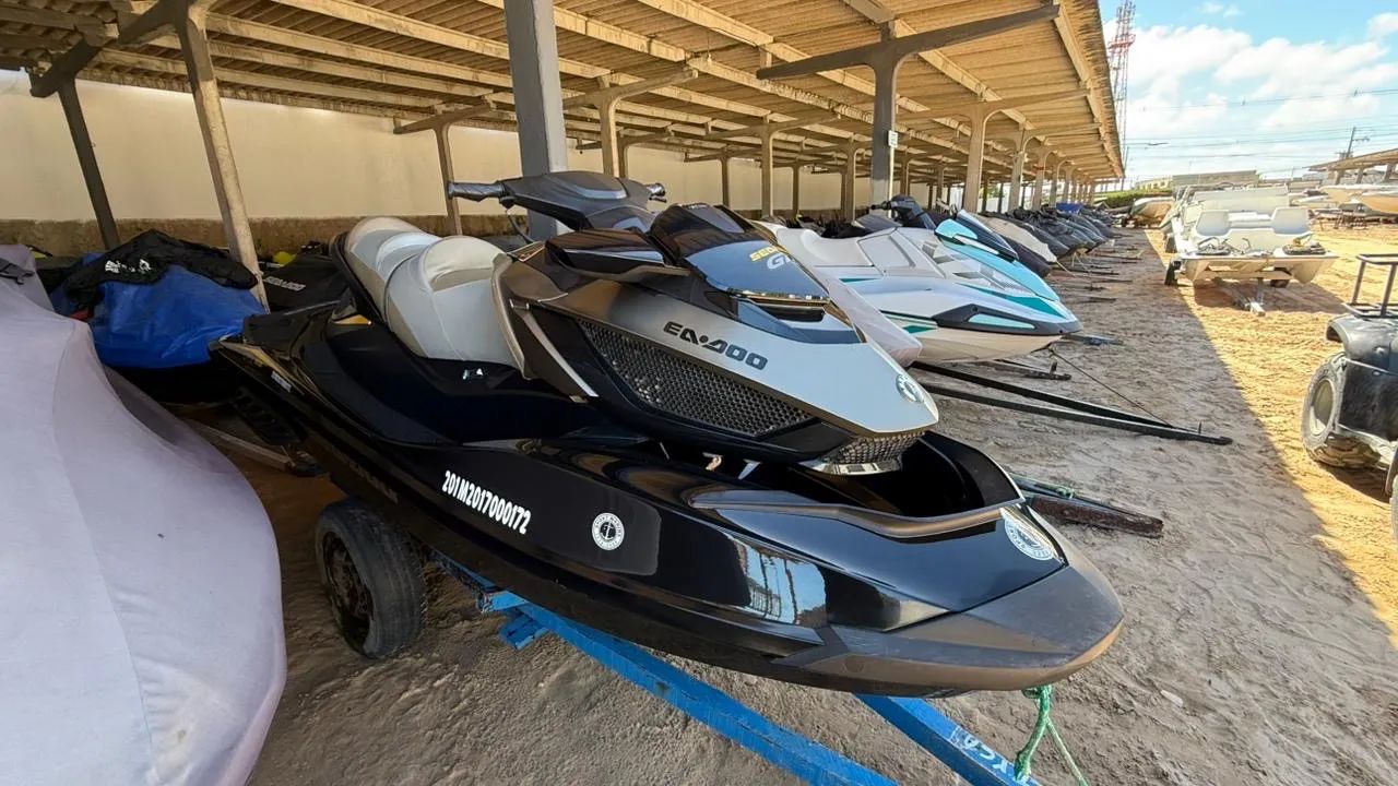 Jet ski  Sea-Doo GTX 155 - 2017 com  170 horas  - Foto 6