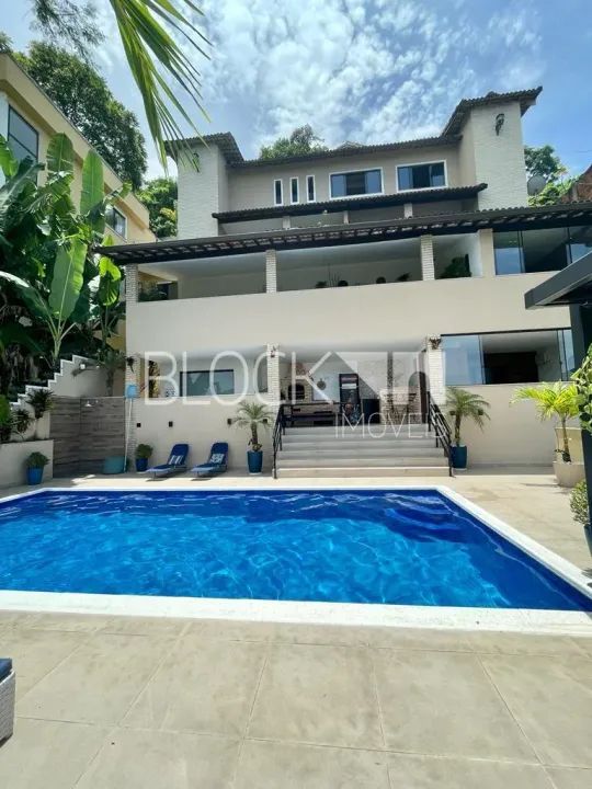 Vargem Pequena | Casa de Condomínio 6 quartos, sendo 5 suites