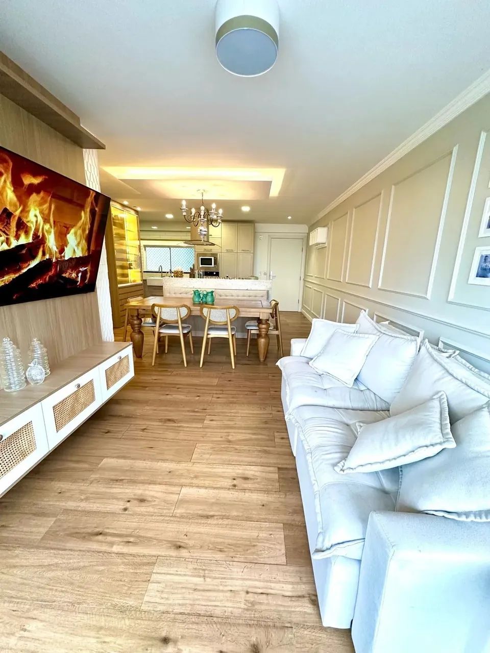 Lindo apartamento no Centro do Eusebio totalmente projetado!