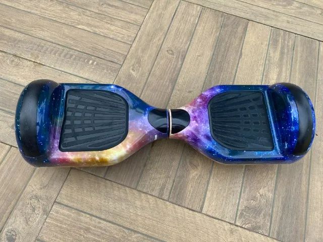 Skate Elétrico (Overboard) - Design Galáctico, LED e Bluetooth