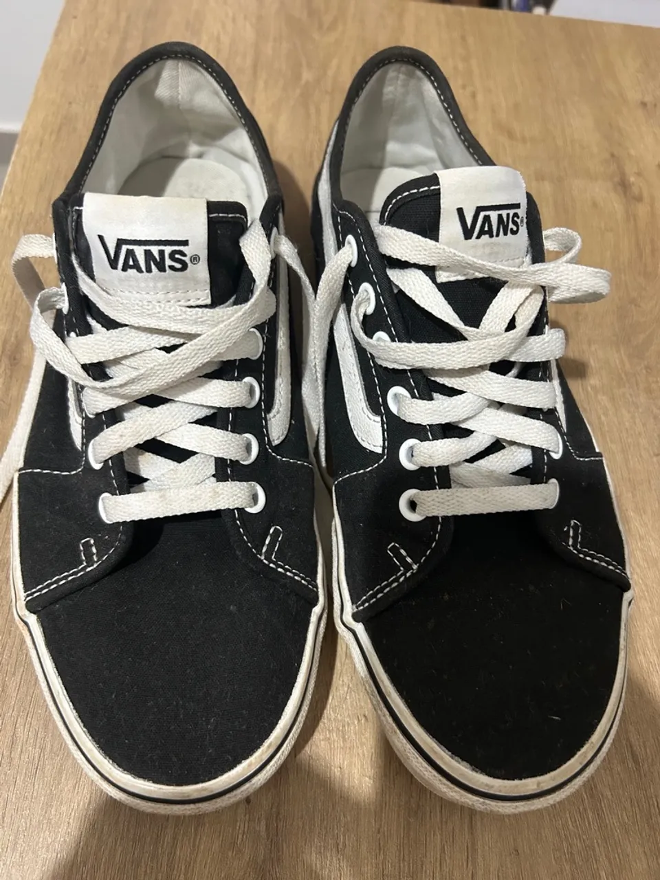 Tênis Vans Preto e Branco