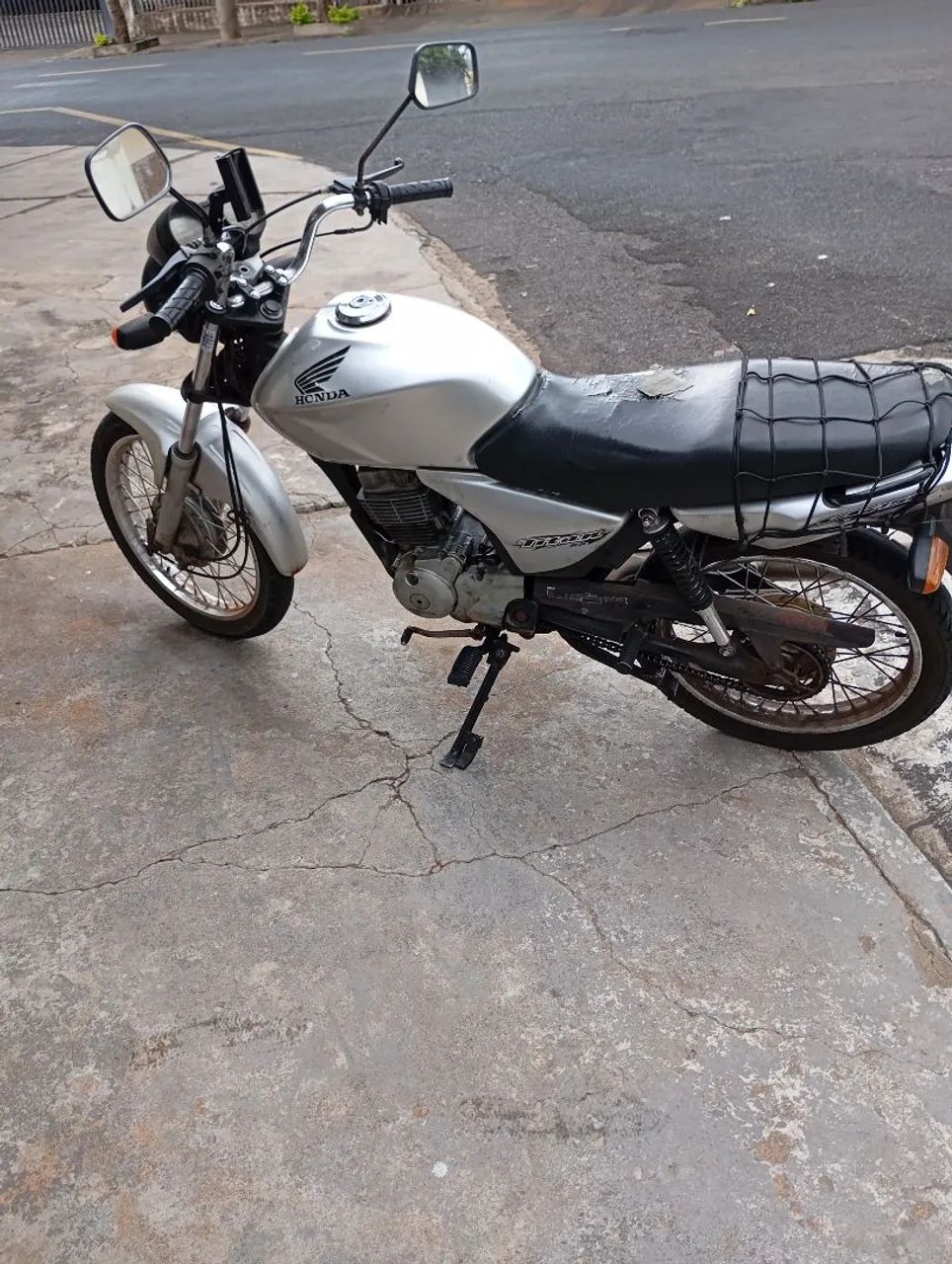 Vende-se Titan 150 motor novo na garantia funciona tudo, moto documento Ok - Foto 3