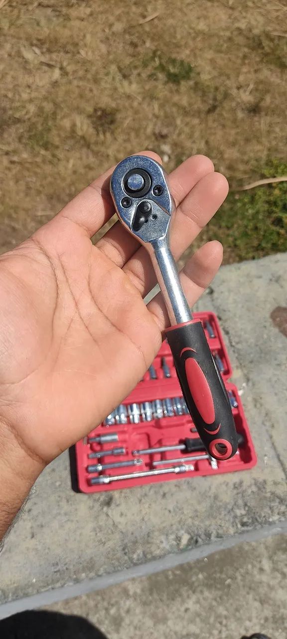 Kit de ferramentas com 46 Peças, conjunto completo feito de aço cromo  - Foto 2