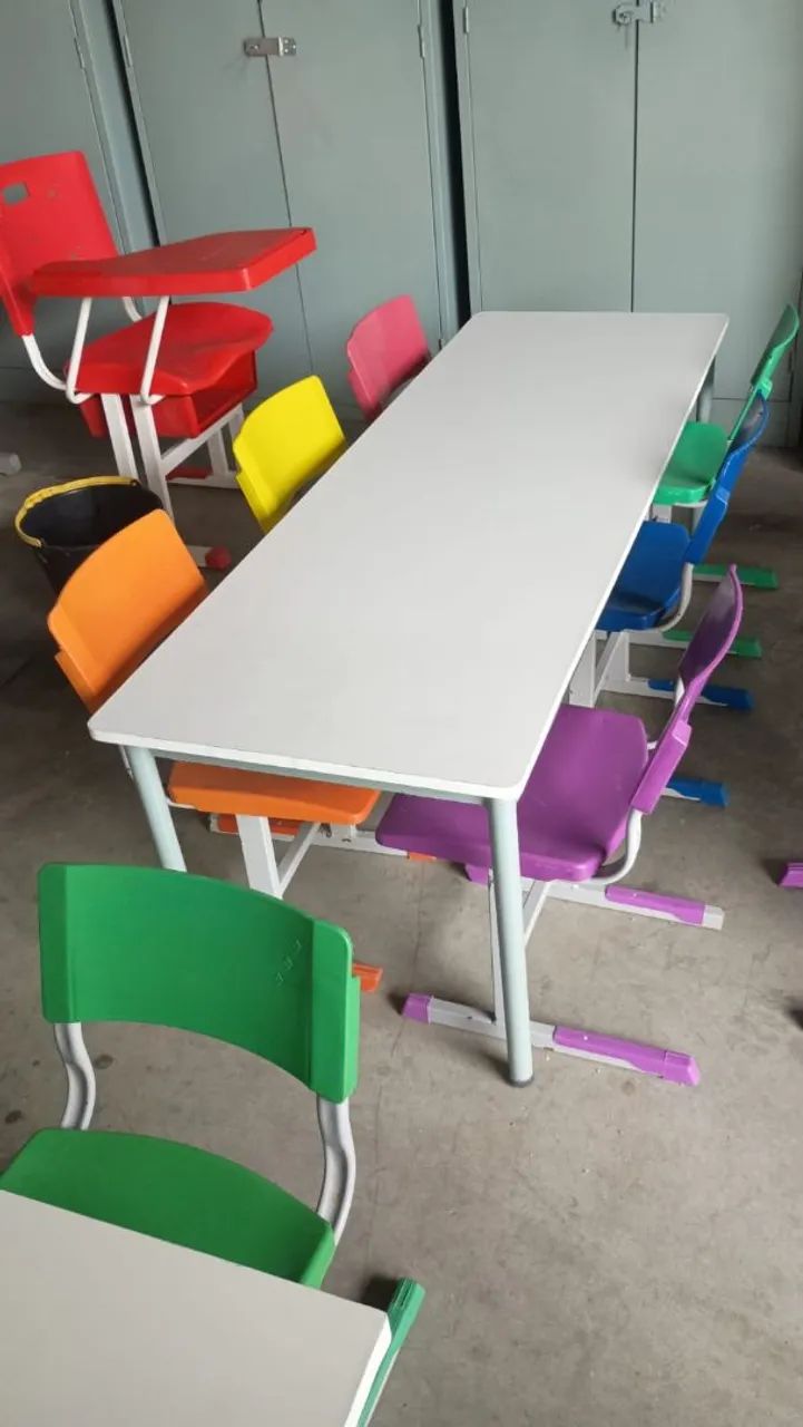 Mesa Escolar Amarela com Cadeiras - Foto 3