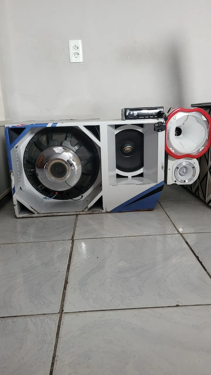 Caixa de Som Automotivo Completa