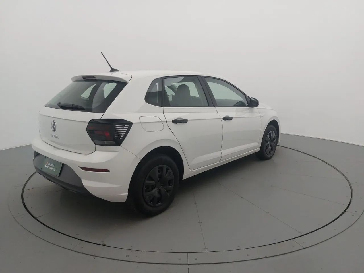 Volkswagen Polo Track 1.0 Flex 12V 5p, foto 5 de 18