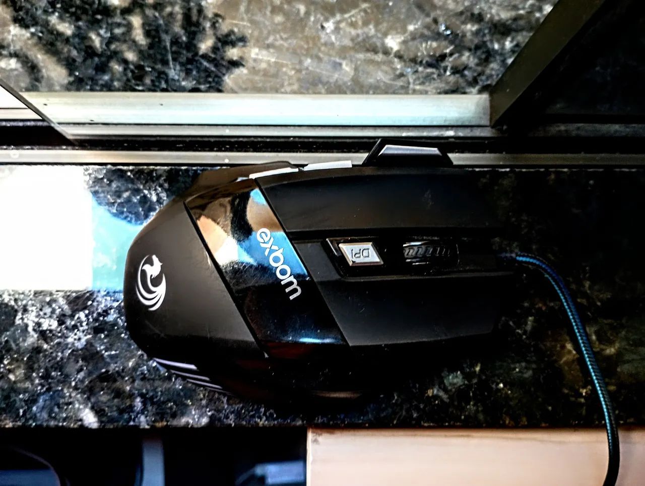 Mouse Gamer Exbom com DPI Ajustável