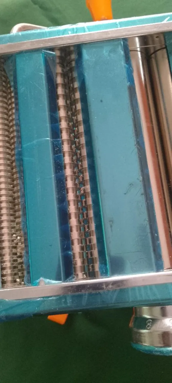 Máquina de Macarrão Manual - Faça suas massas!