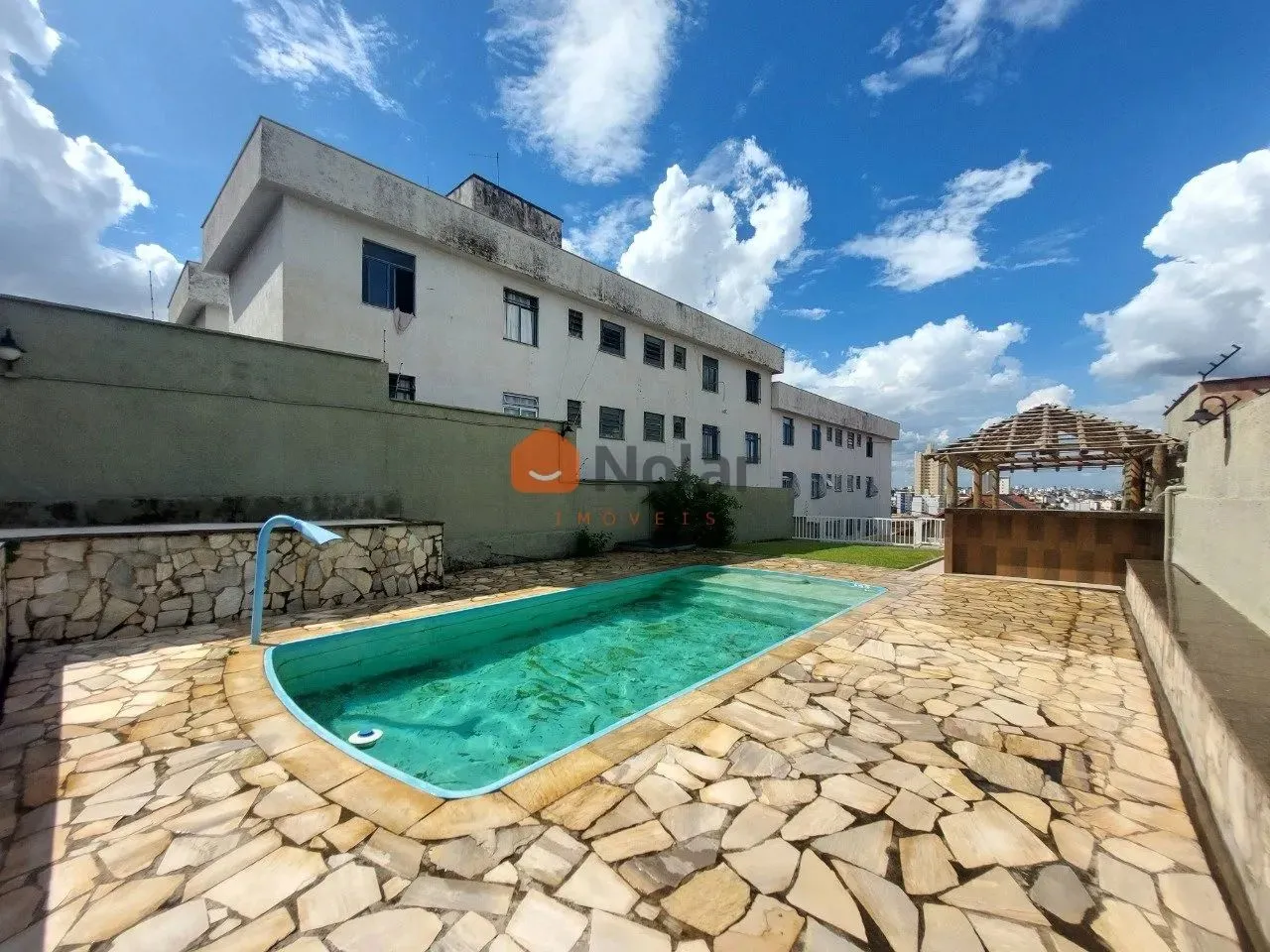 Casa Espaçosa e Renovada no Bairro Santa Efigênia - Ideal para Moradia ou Negócio!