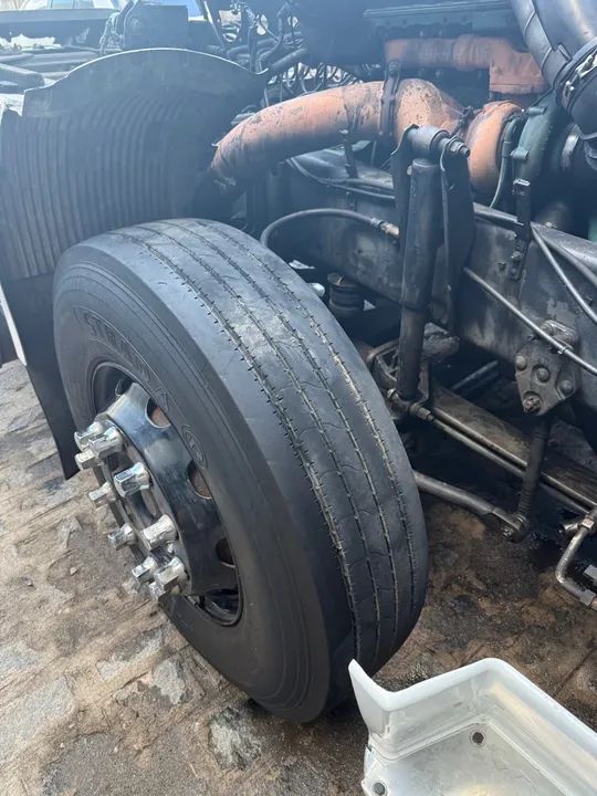 Caminhão Volvo FM 2002 - Foto 8