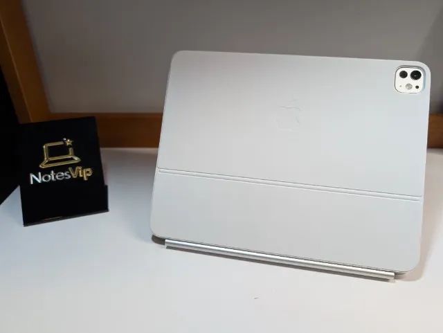 IPAD PRO M4 OLED 13 - WIFI+ 5G(CELULLAR) - 16GB/1TB SILVER COM MAGIC KEYBOARD - Foto 2