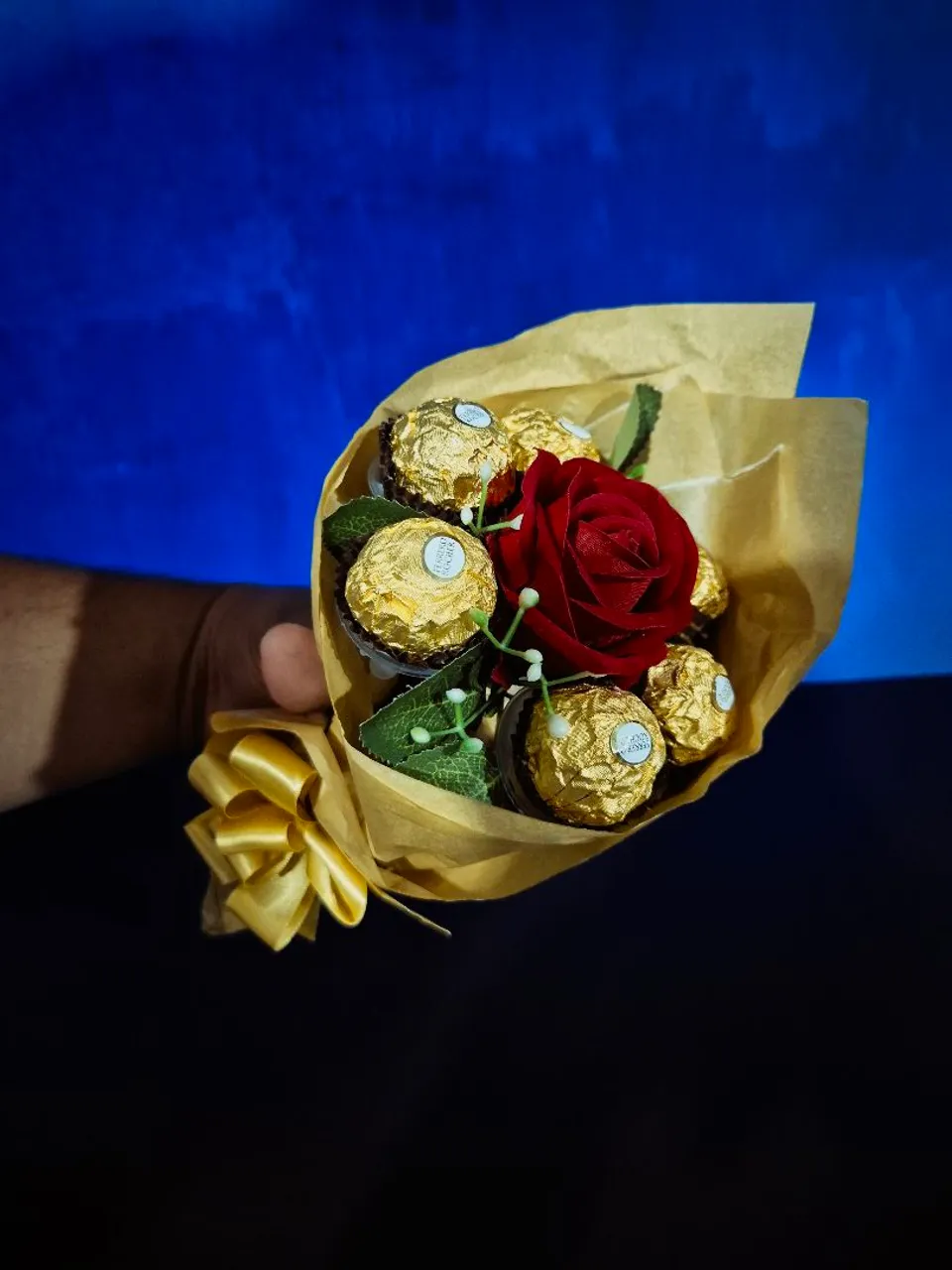 Buquê de Ferrero Rocher com Rosa