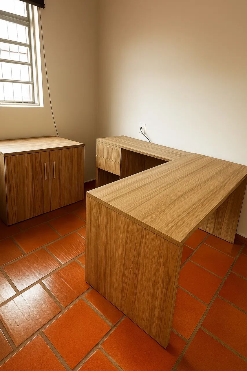 Conjunto de móveis para escritório 