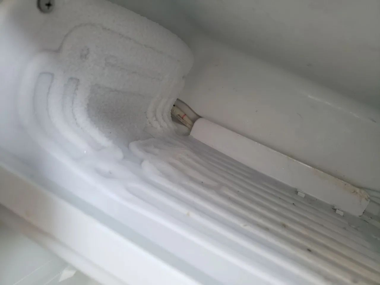 Frigobar Midea 93L  - Foto 2