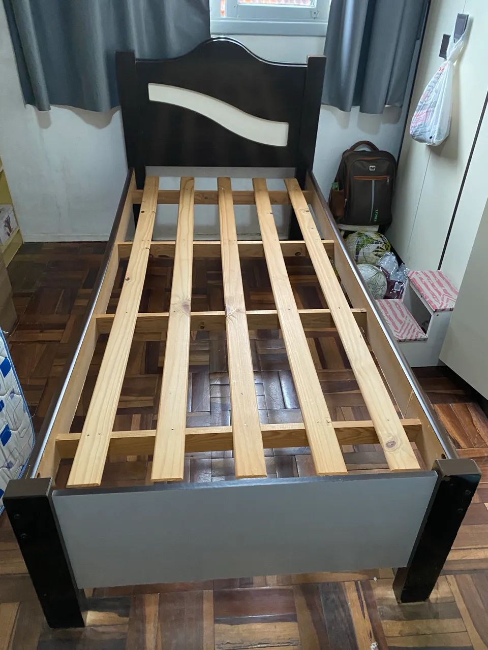 Used single bed64317204440579125