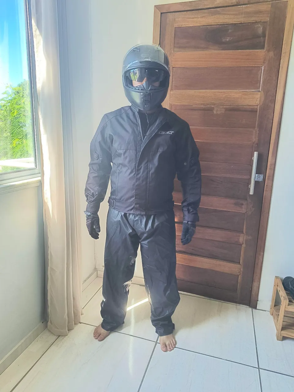 Acessórios de Motociclista - Jaqueta, Capacete, Capas de chuva, Luva e Baú