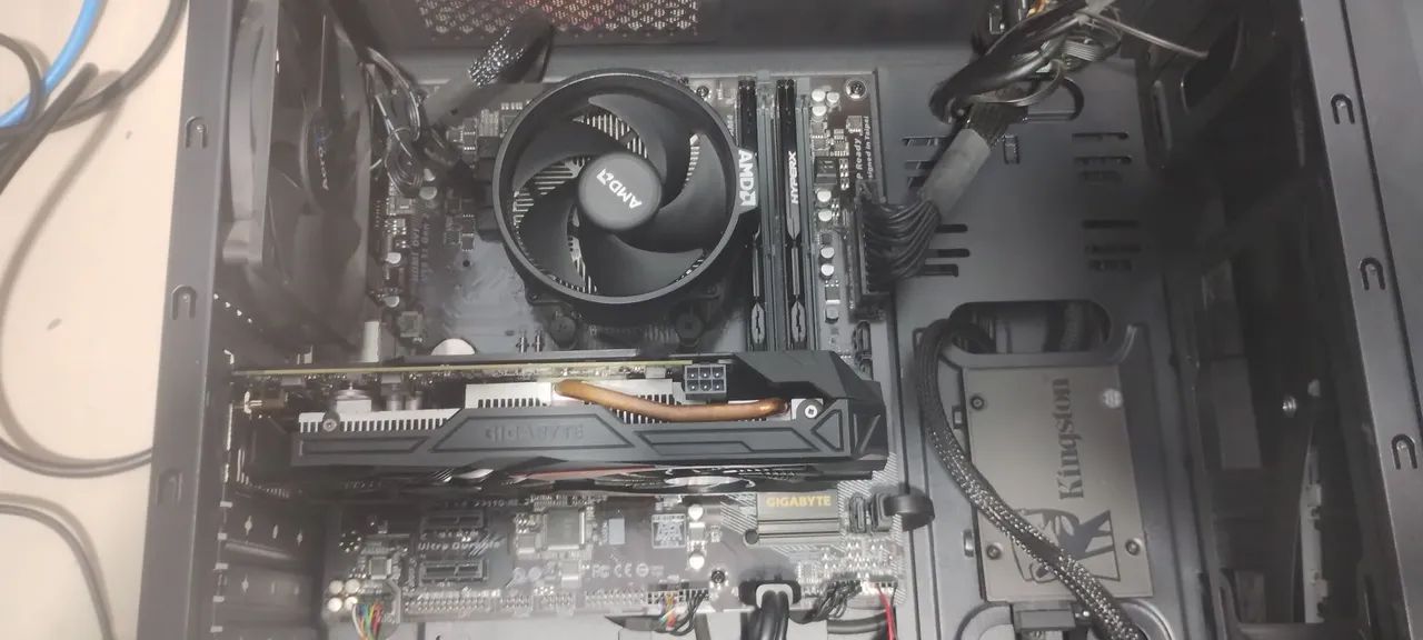 PC Gamer usado64396506807170124