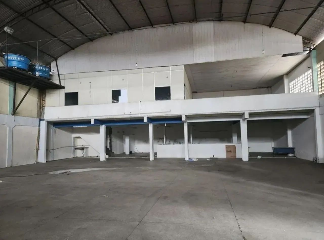ALUGO GALPÃO PX AV DAS TORRES 1000 M2 - Foto 3