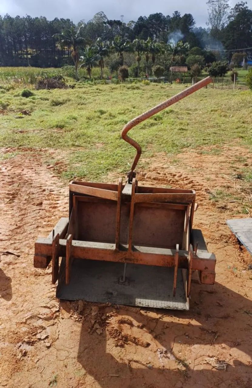 Concha para movimentar terra