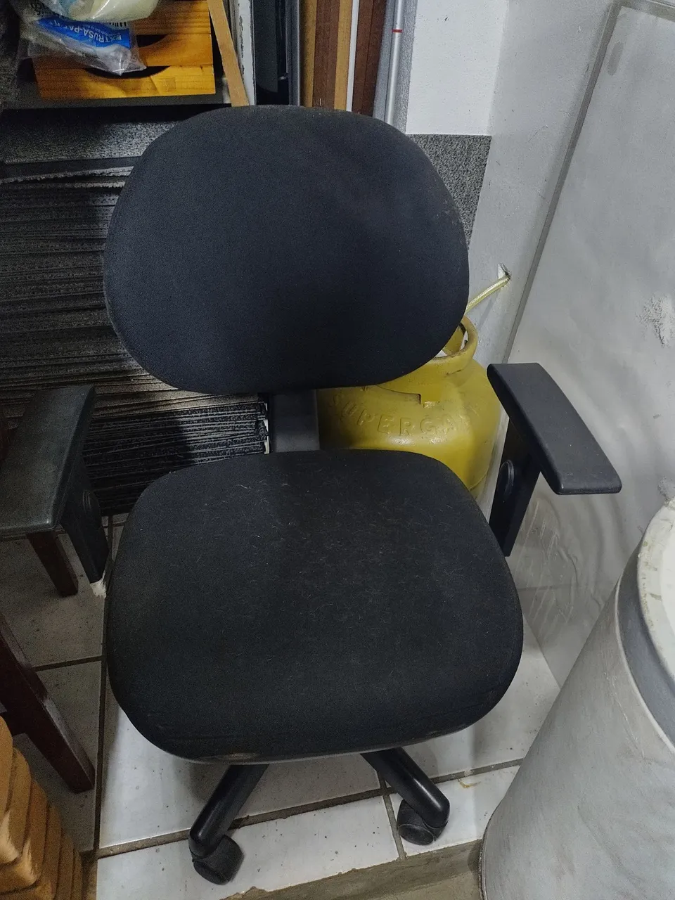 Cadeira de escritório preta