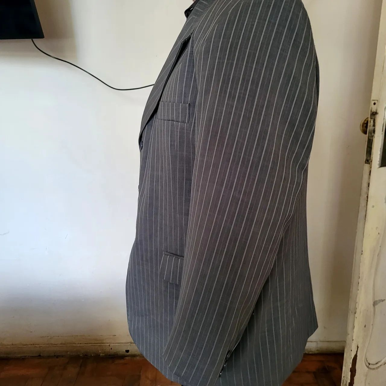 Blazer risca de giz cinza - Foto 3