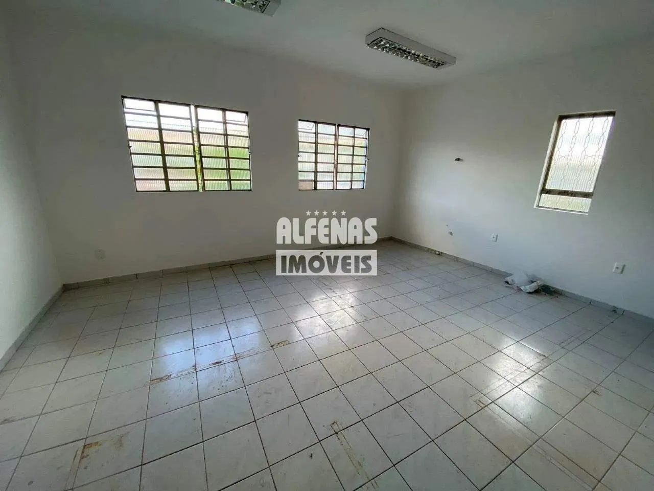 Sala para aluguel no Bairro PARQUE MARACANA - Foto 6