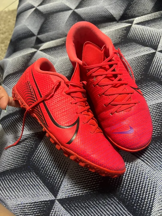 chuteira nike mercurial vapor 13 academy n 34