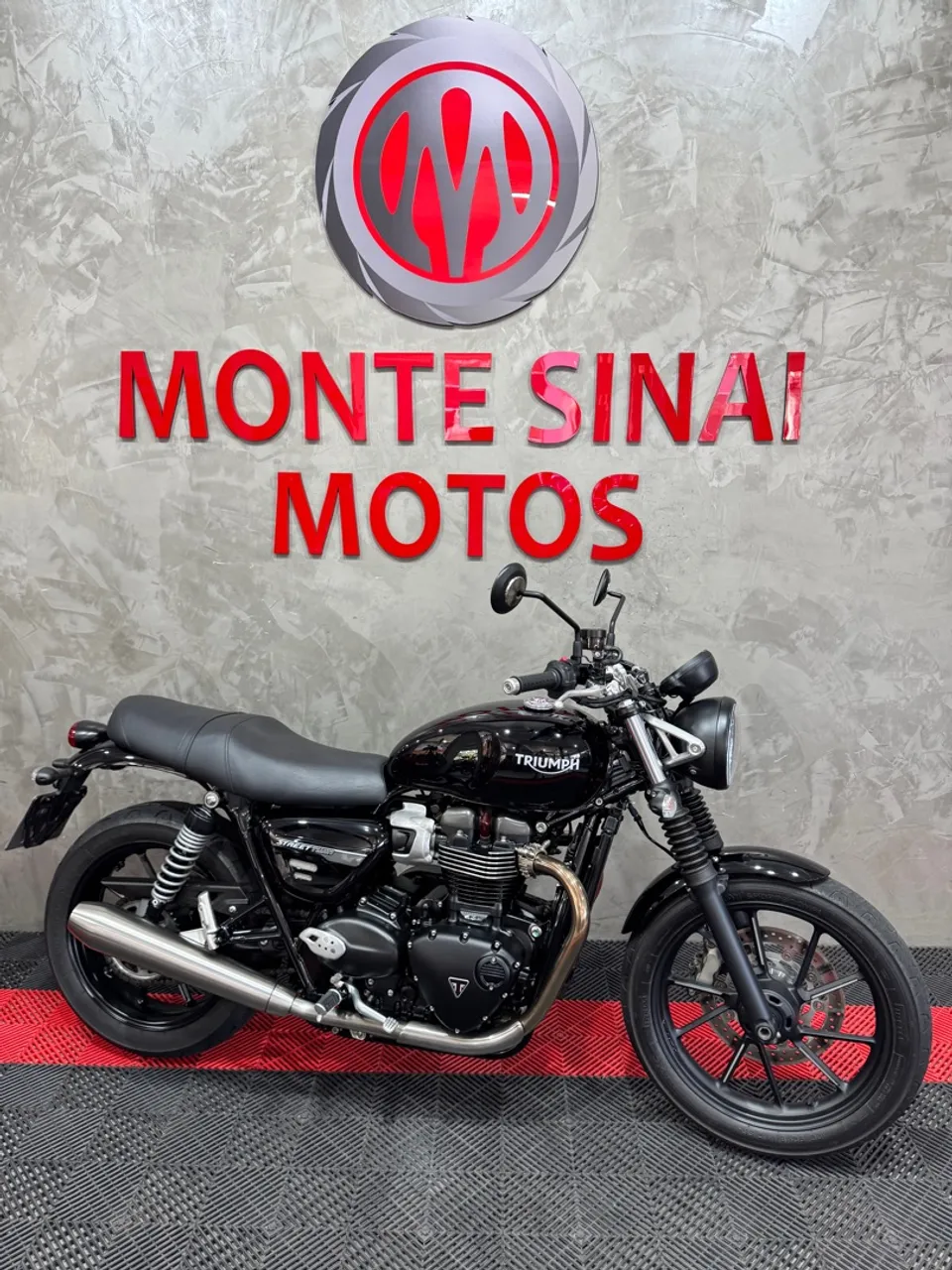 TRIUMPH STREET TWIN 900 ABS