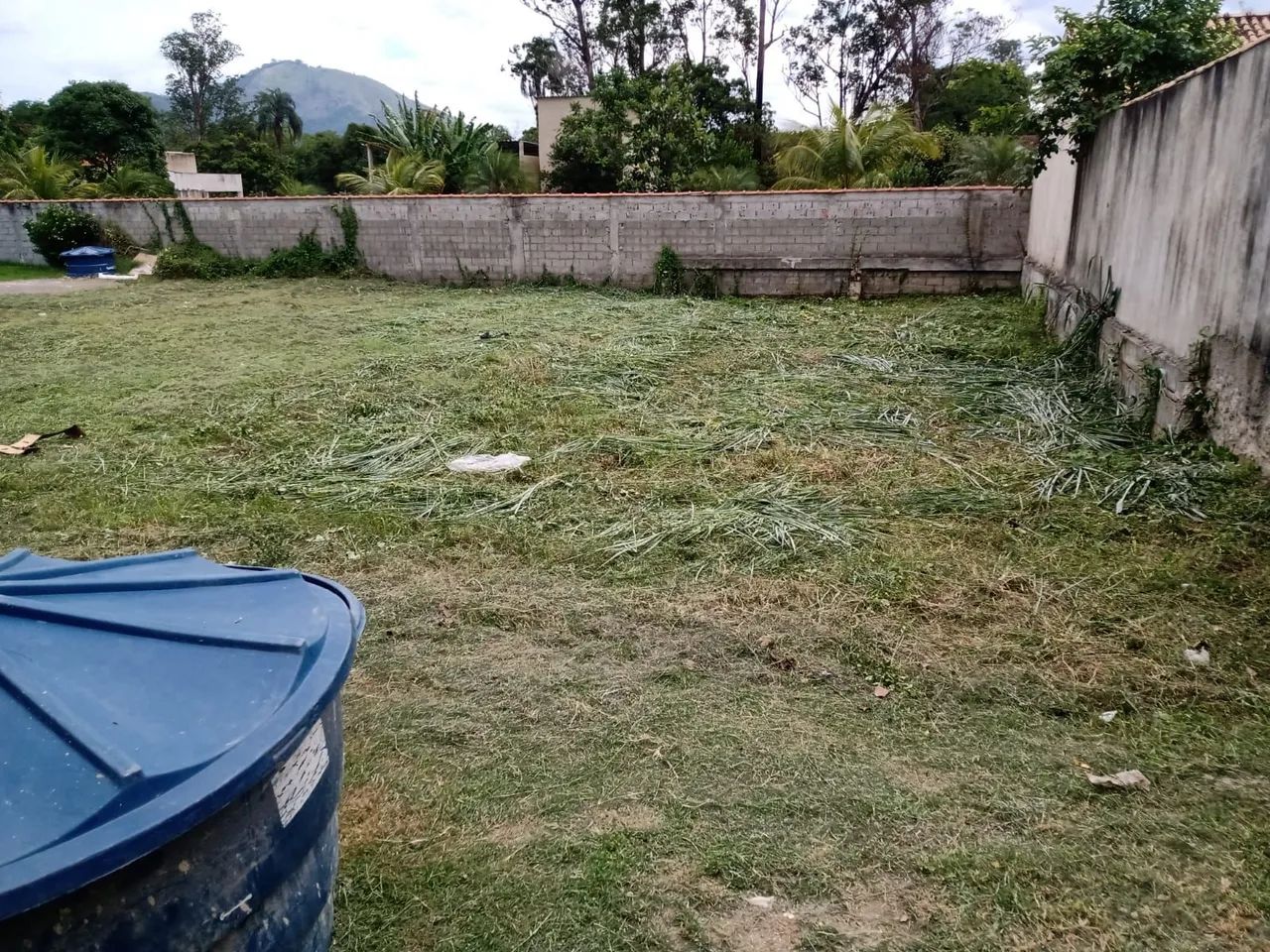 Vendo lindo terreno em condomínio fechado 