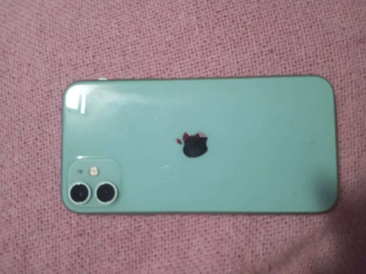 iPhone 11 bateria 70% - Foto 2