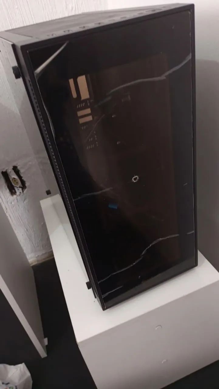 Gabinete sharkoon tg5