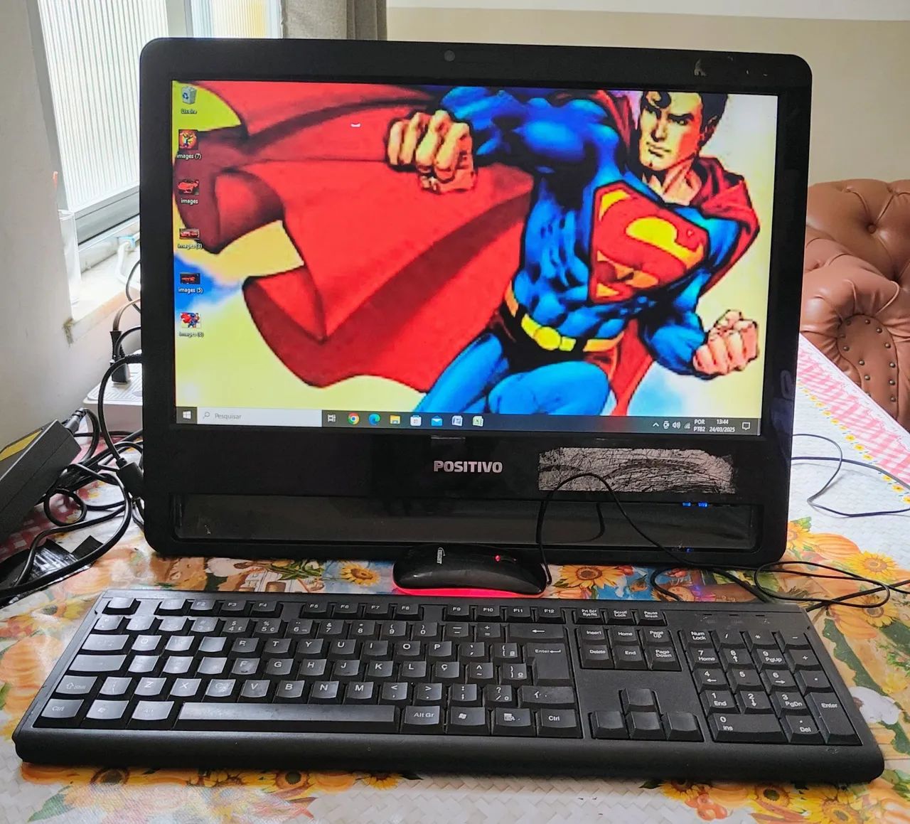 Computador Positivo Completo - Superman