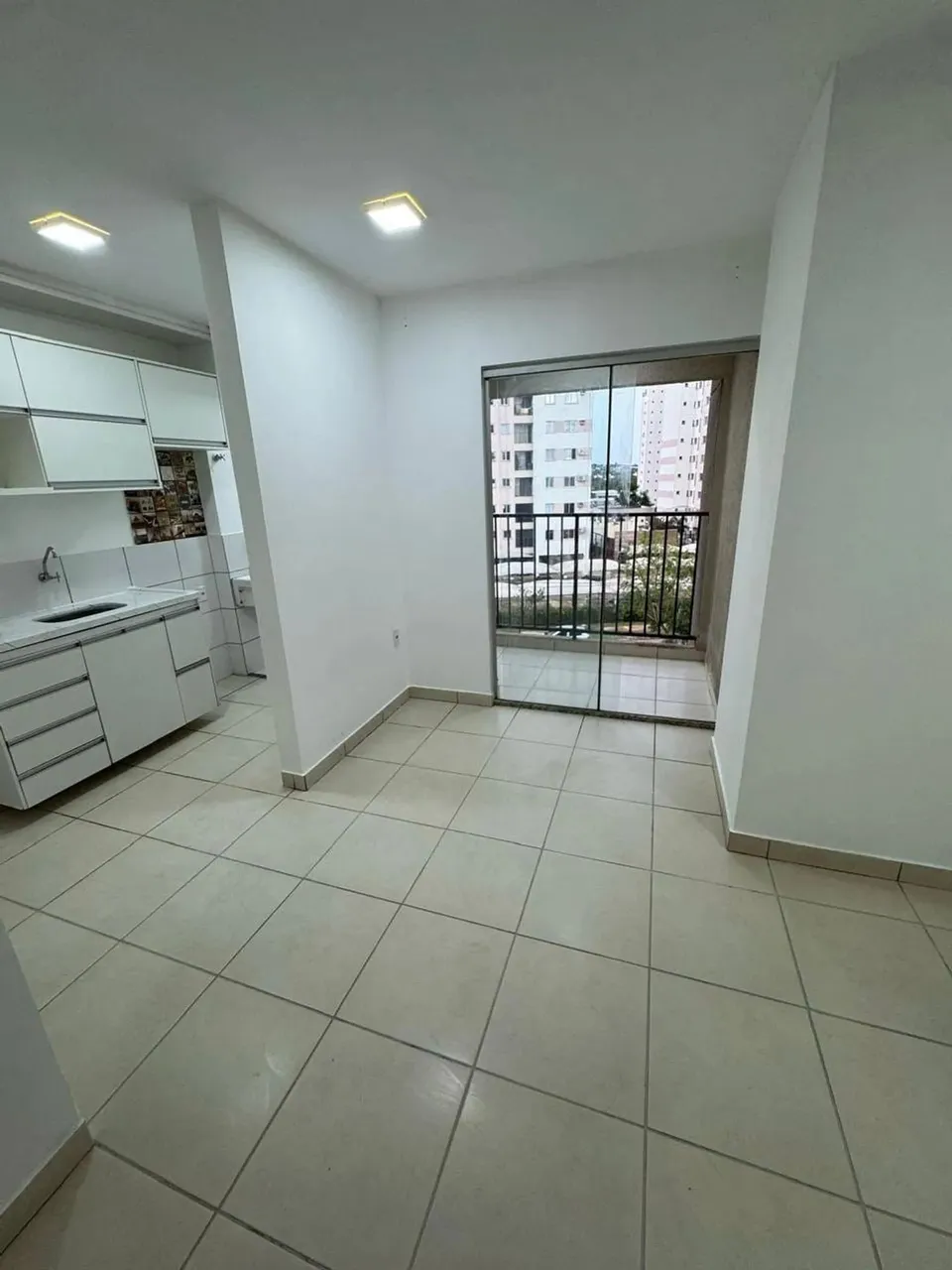Apartamento à venda, Parque Oeste Industrial, Goiânia, GO