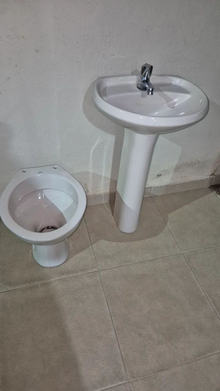 Vaso sanitário e lavatório completo - Foto 5