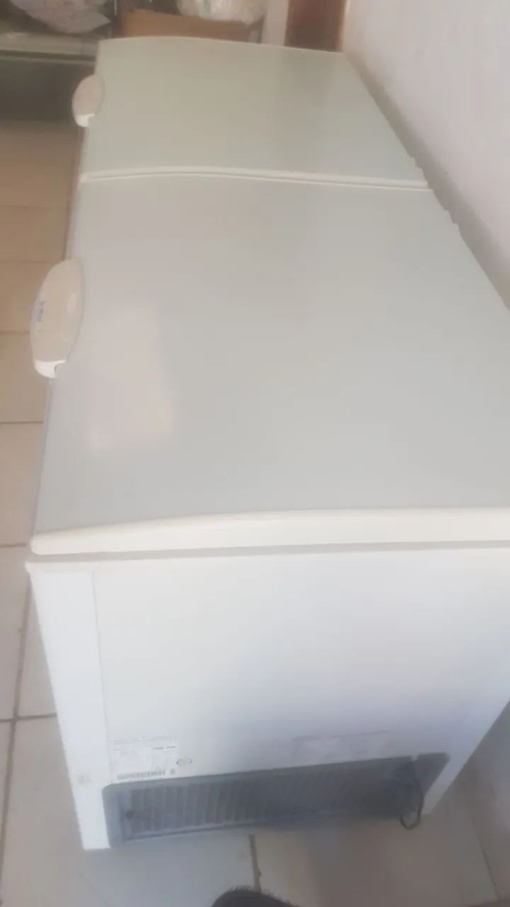 FREEZER DE 2 TAMPAS SEMINOVO - Foto 5