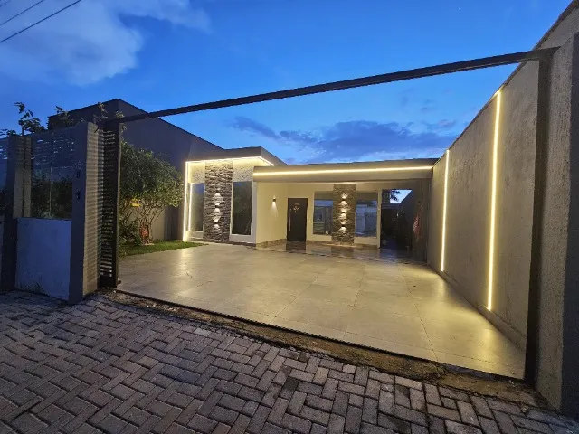 Casa moderna com piscina, energia solar e fino acabamento - Ponte Alta Norte