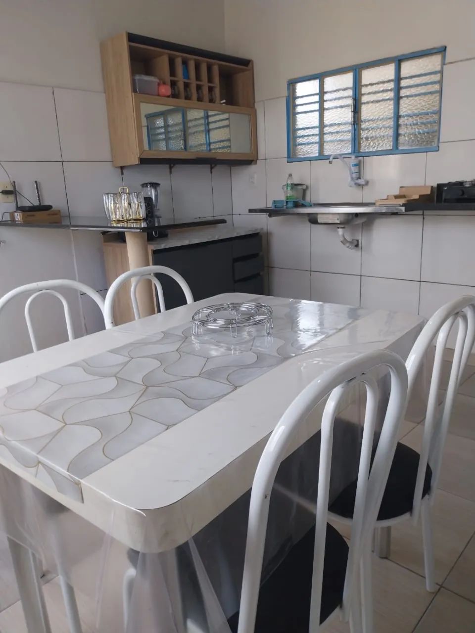 Aluga-se casa no Trinta e Um de Março