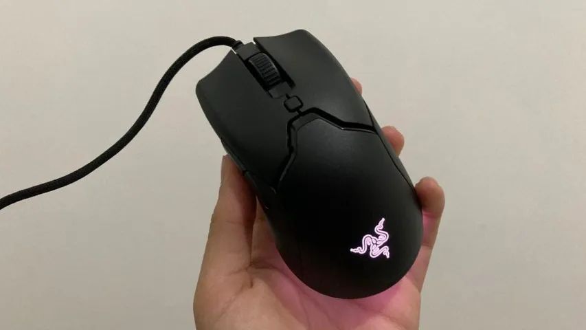 Mouse Razer Viper Mini + Mousepad Corsair MM600 Control/Speed