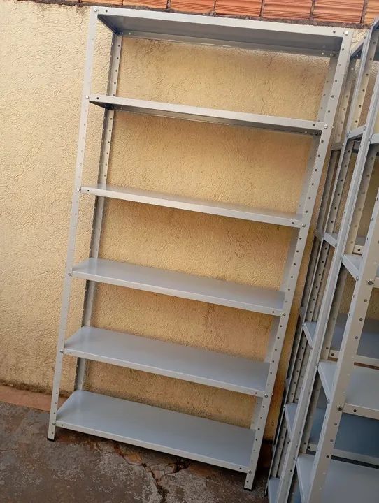 Estante de aço 6 Bandejas para escritório Novas na caixa 