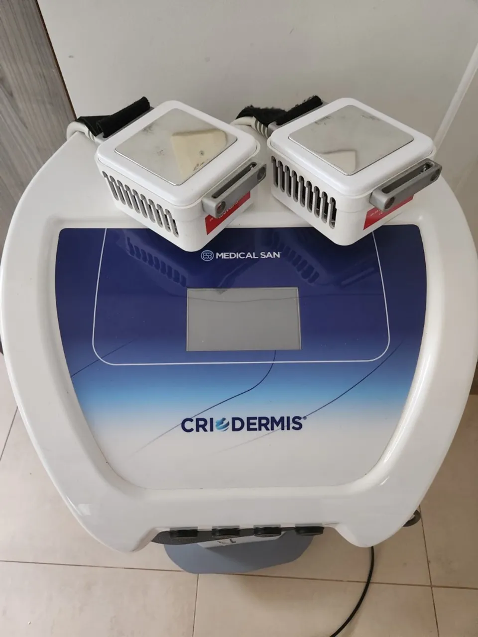 Aparelho de criolipólise Criodermis