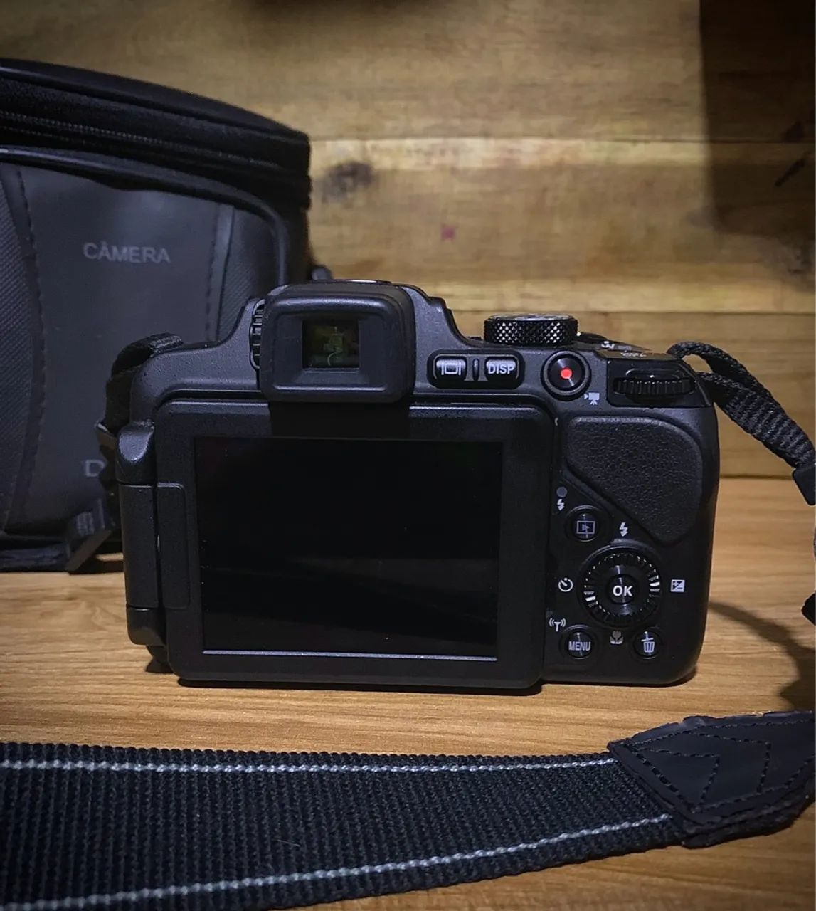 Câmera Digital em Ótimo Estado + brindes - Foto 3