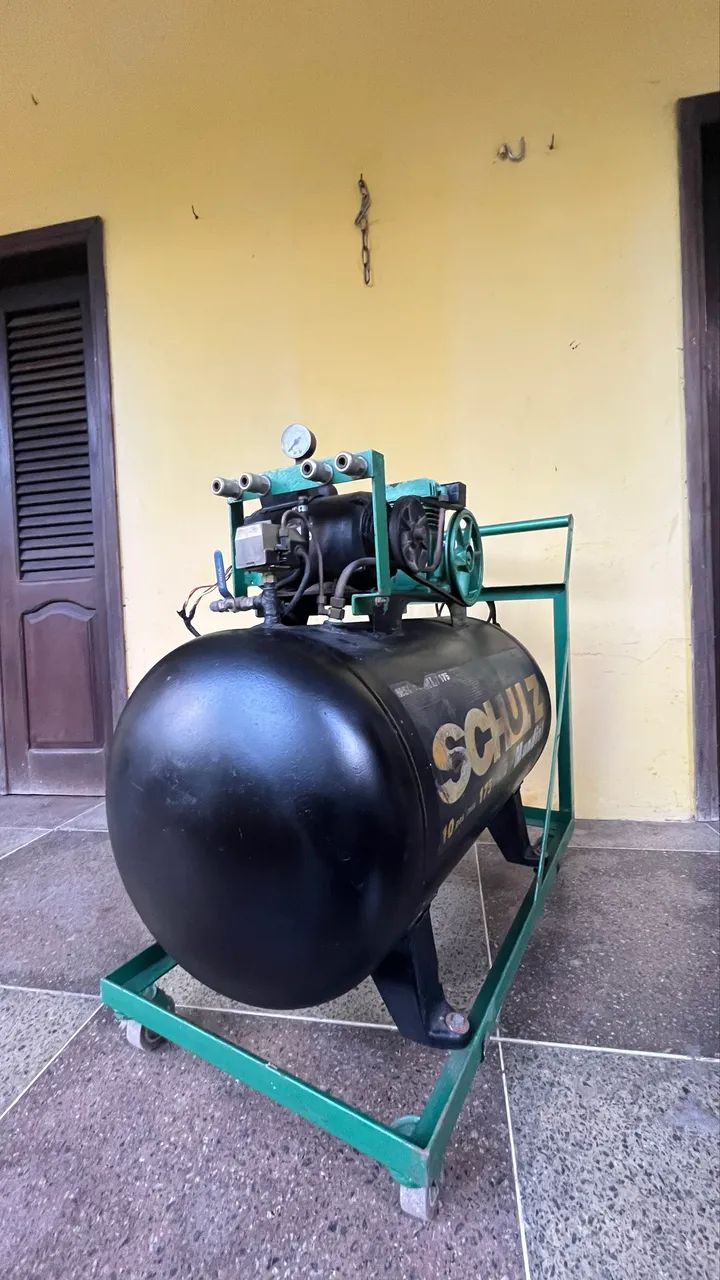 Vendo compressor seminovo em ótimo estado  - Foto 2