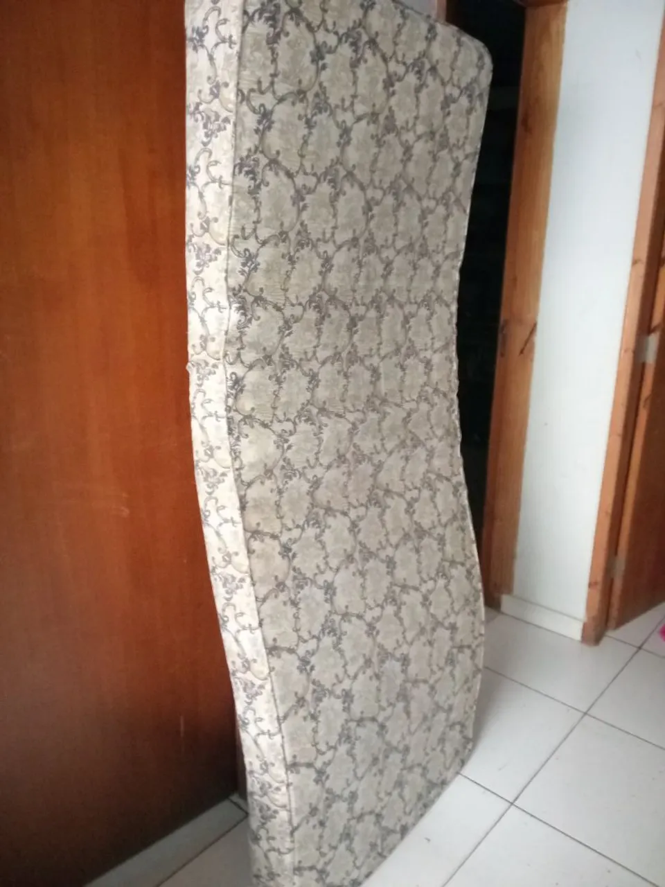 Vendo dois colchão de solteiro